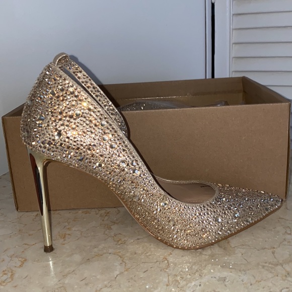 Steve Madden pumps VIVES Gold  FOR SALE!!! - Picture 3 of 4